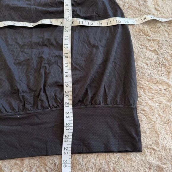 Lululemon Black Racerback Athletic‎ Tank Top built in Bra Gym Outdoor Size S - Picture 6 of 9